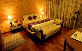 Jal Mahal Resort And Spa